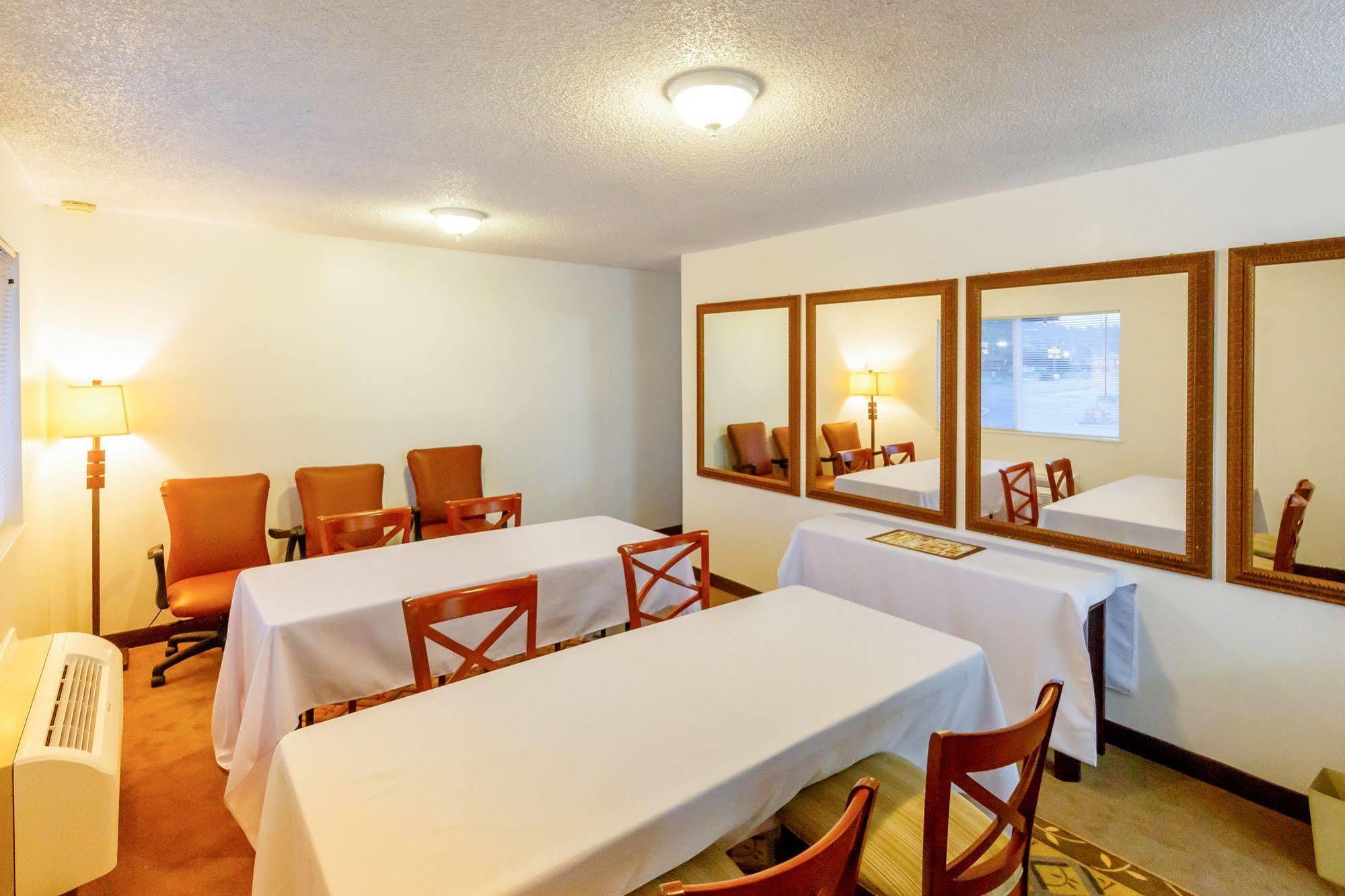 Oyo Hotel Chehalis I-5 South Εξωτερικό φωτογραφία